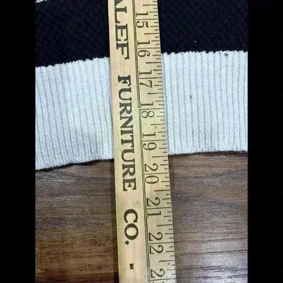 A New Day Women's Size Medium Long Sleeve Crewneck Sweater Cream Black Stripe - Picture 4 of 5